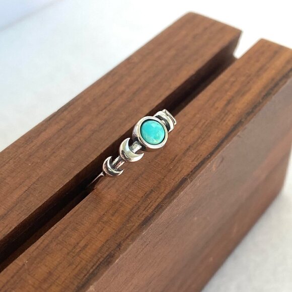 Sterling Silver 925 Dainty Minimalist Crescent Moon Turquoise Band Ring Sz 4.75 - Picture 11 of 16